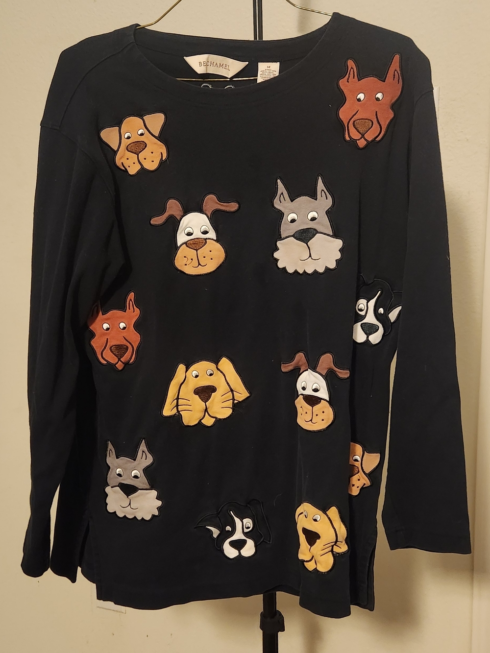 Bechamel Black Long-Sleeve Dog Appliqué Tee